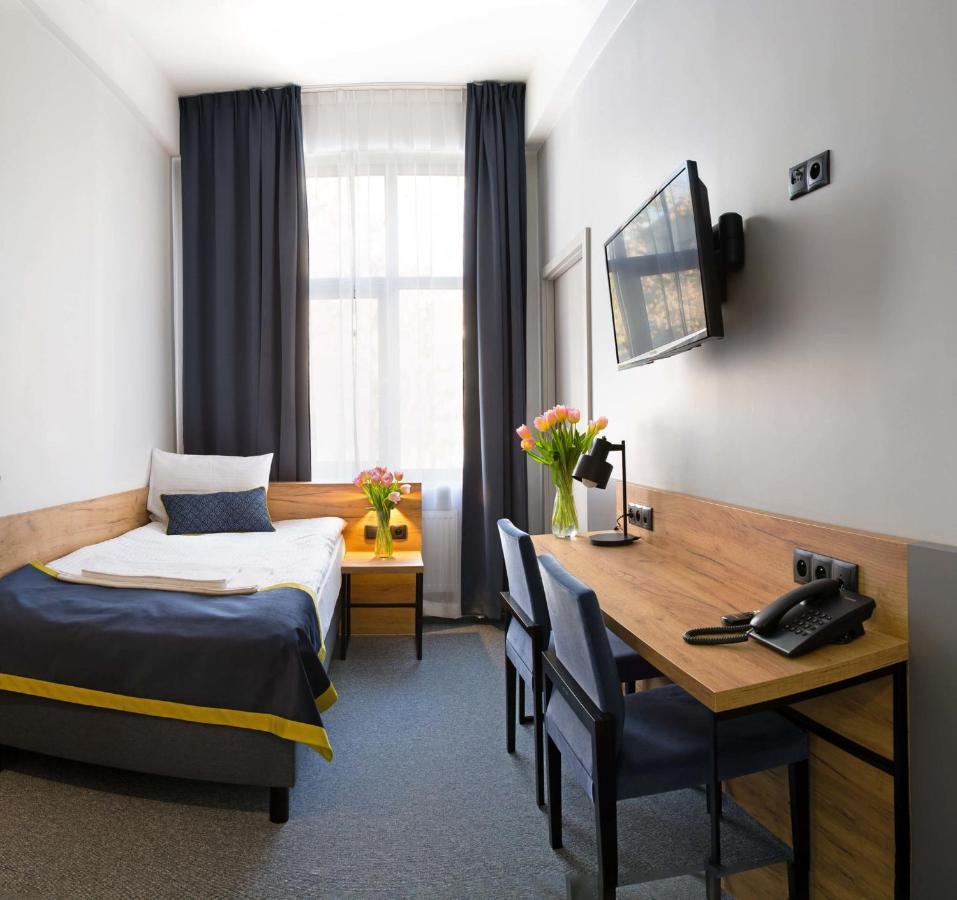 Hotel Mokotow Warsawa Bagian luar foto